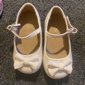 EUC BABY GIRL WHITE PATENT LEATHER DRESS SHOES SIZE 6